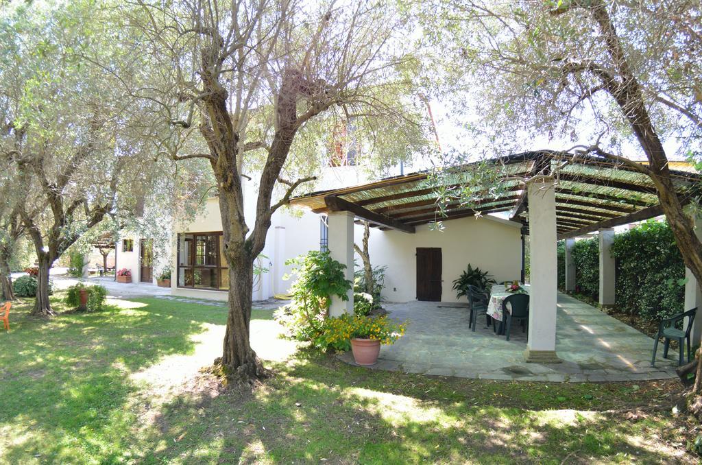 Casa Romana Виареджо Экстерьер фото
