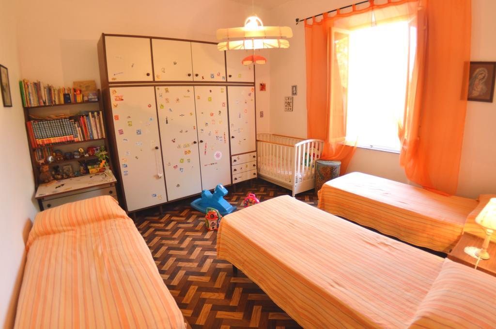 Casa Romana Виареджо Экстерьер фото